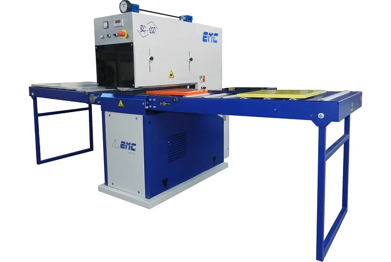EMC Glossy M650
