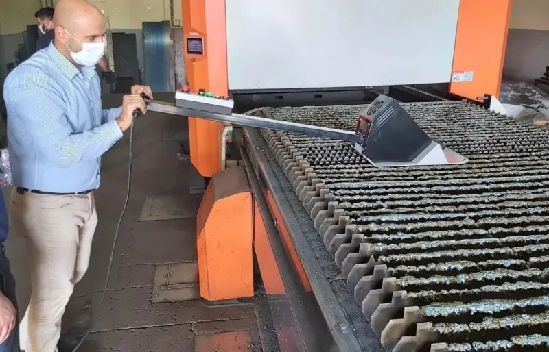 Laser slat cleaner